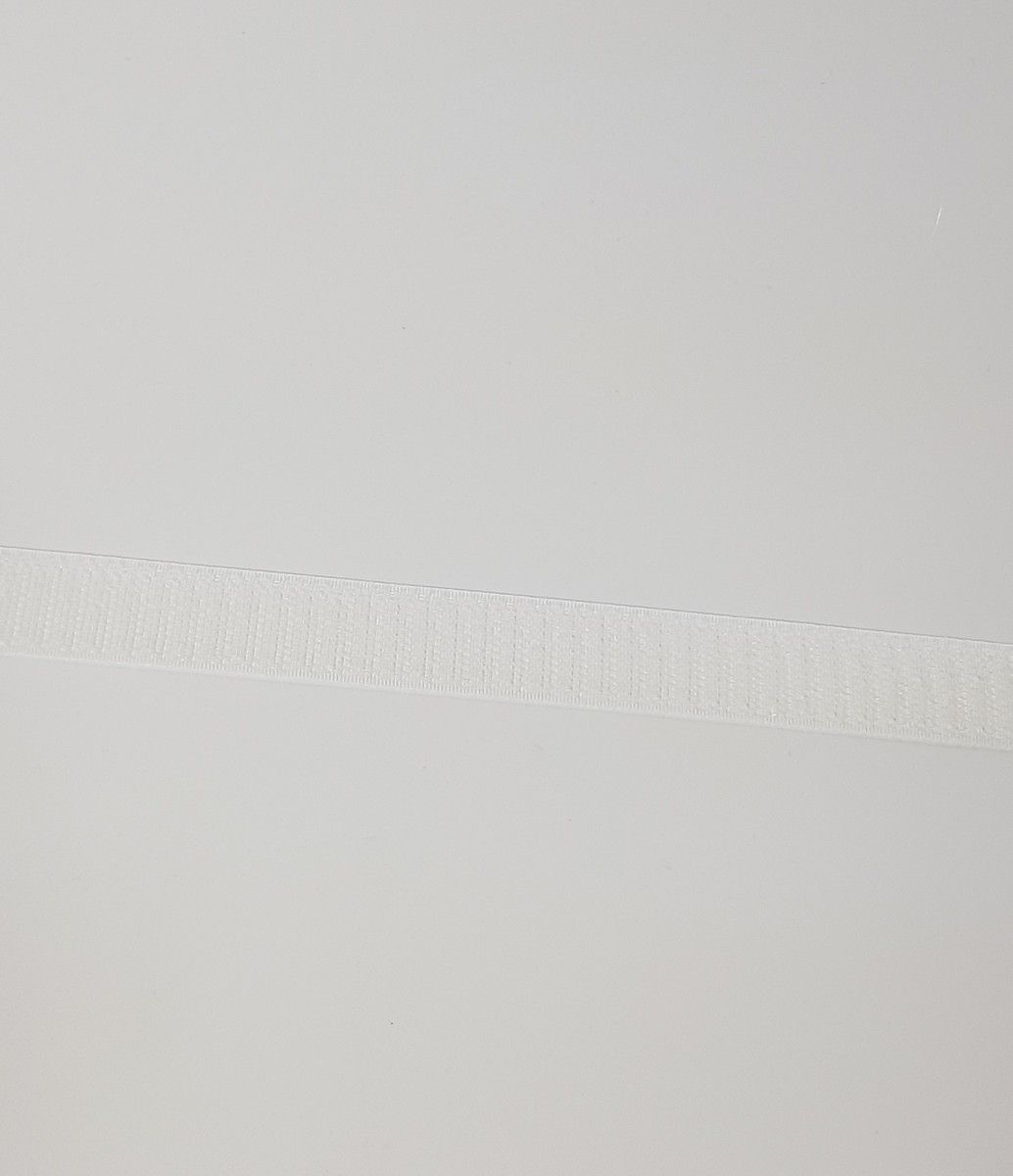 Hakofix Hakenband; 100% Polyamid Fb. 401 weiss Hakofix Hakenband; 100% Polyamid Fb. 401 weiss