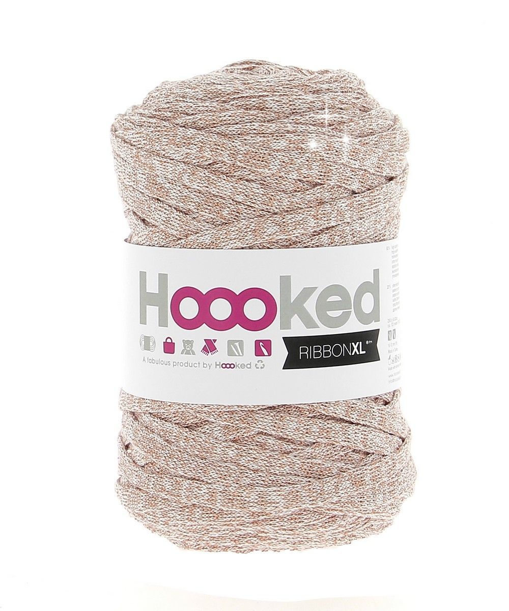 Hoooked RibbonXL Lurex col. Cristal White 80% recyceled Yarn, 20% Lurex Hoooked RibbonXL Lurex col. Cristal White 80% recyceled Yarn, 20% Lurex