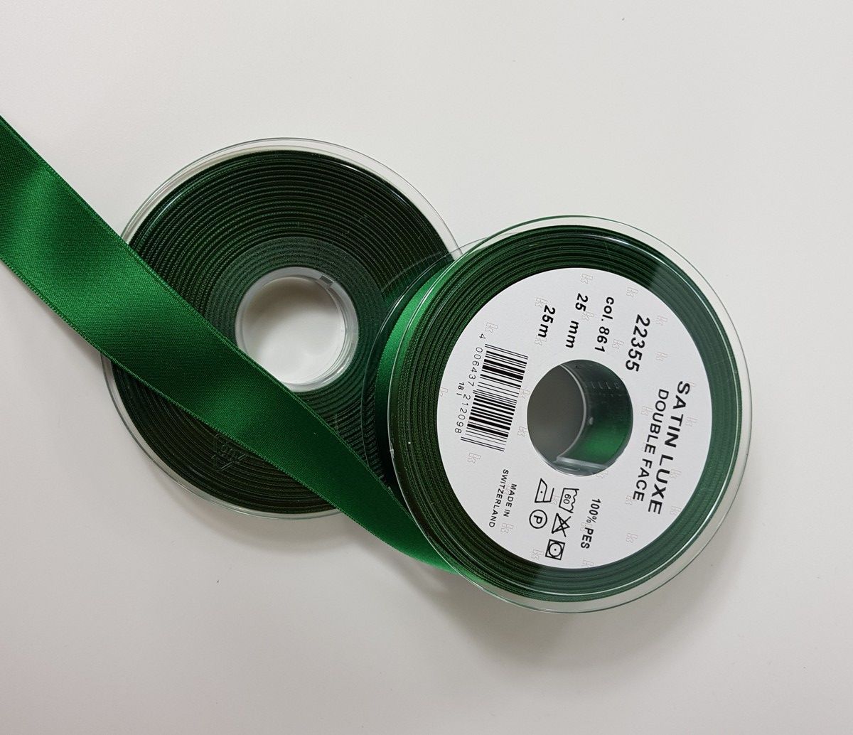 Satin ribbon Double Face; 25 mm;  col. 861 gazon  100 % PES Satin ribbon Double Face; 25 mm;  col. 861 gazon  100 % PES