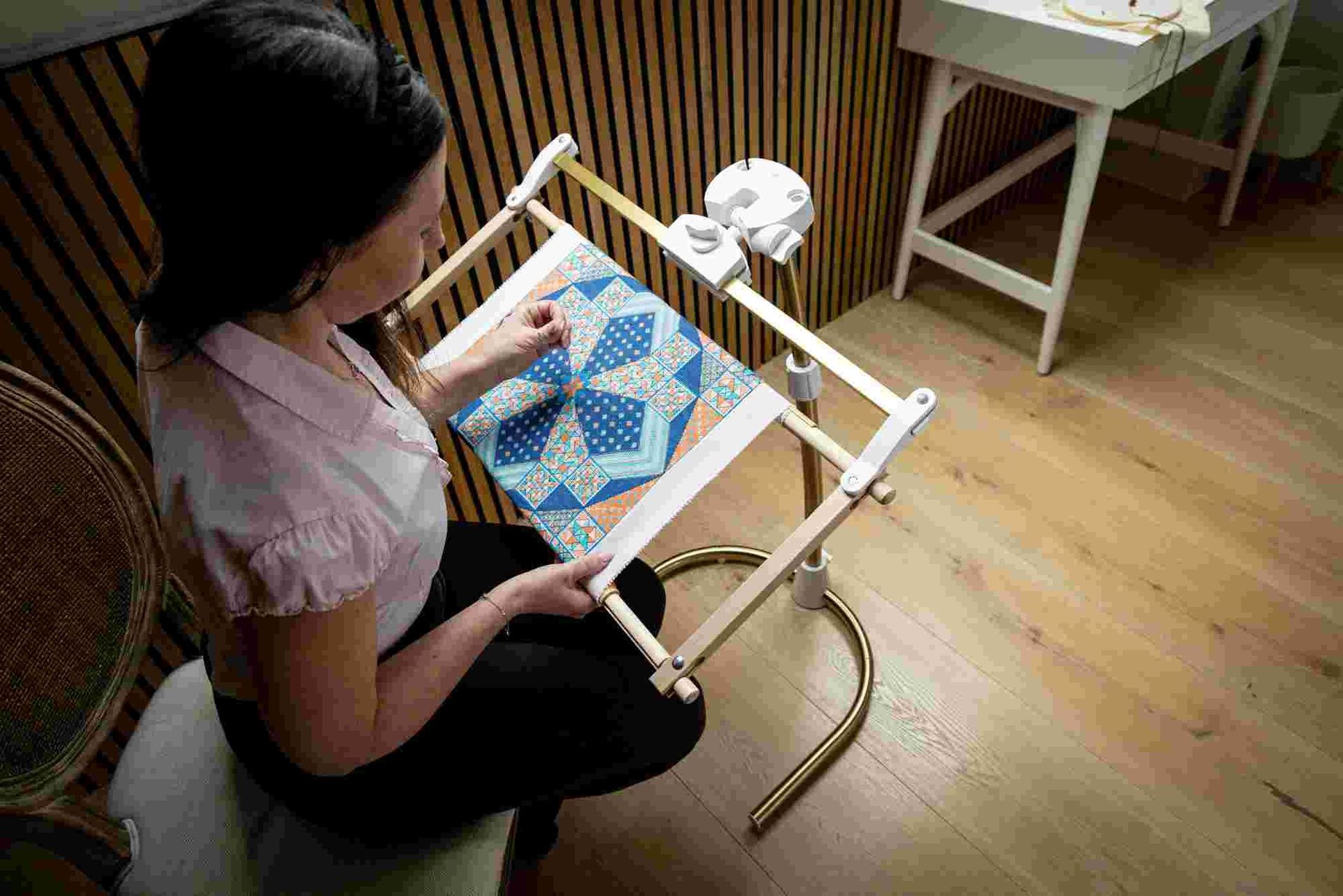 The Daylight Company-Daylight StitchSmart 2 Stickständer_15-E53047_