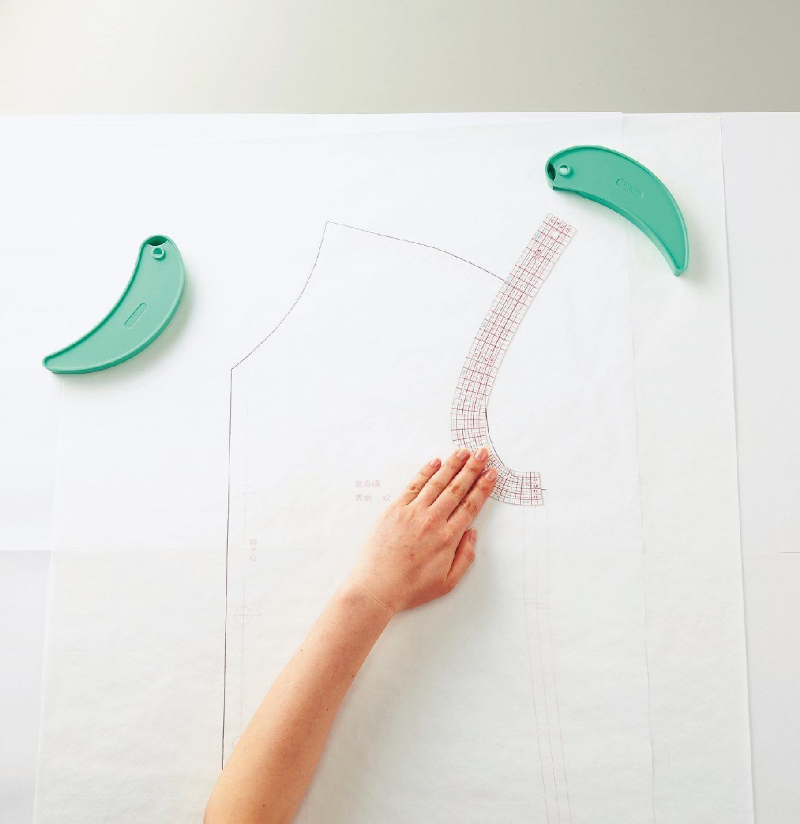 Clover MFG Co.Ltd.-Clover Flexibles Kurvenlineal mit Mini-Lineal _24-7704_