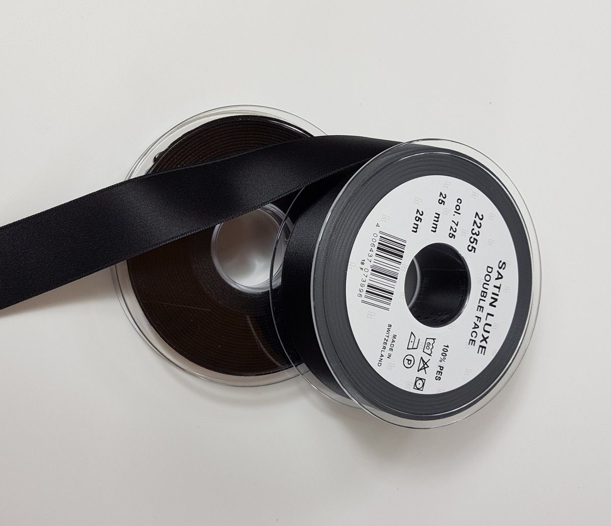 Seidenbandweberei-Satinband Double Face; Fb. 725 noir_55-22355725_