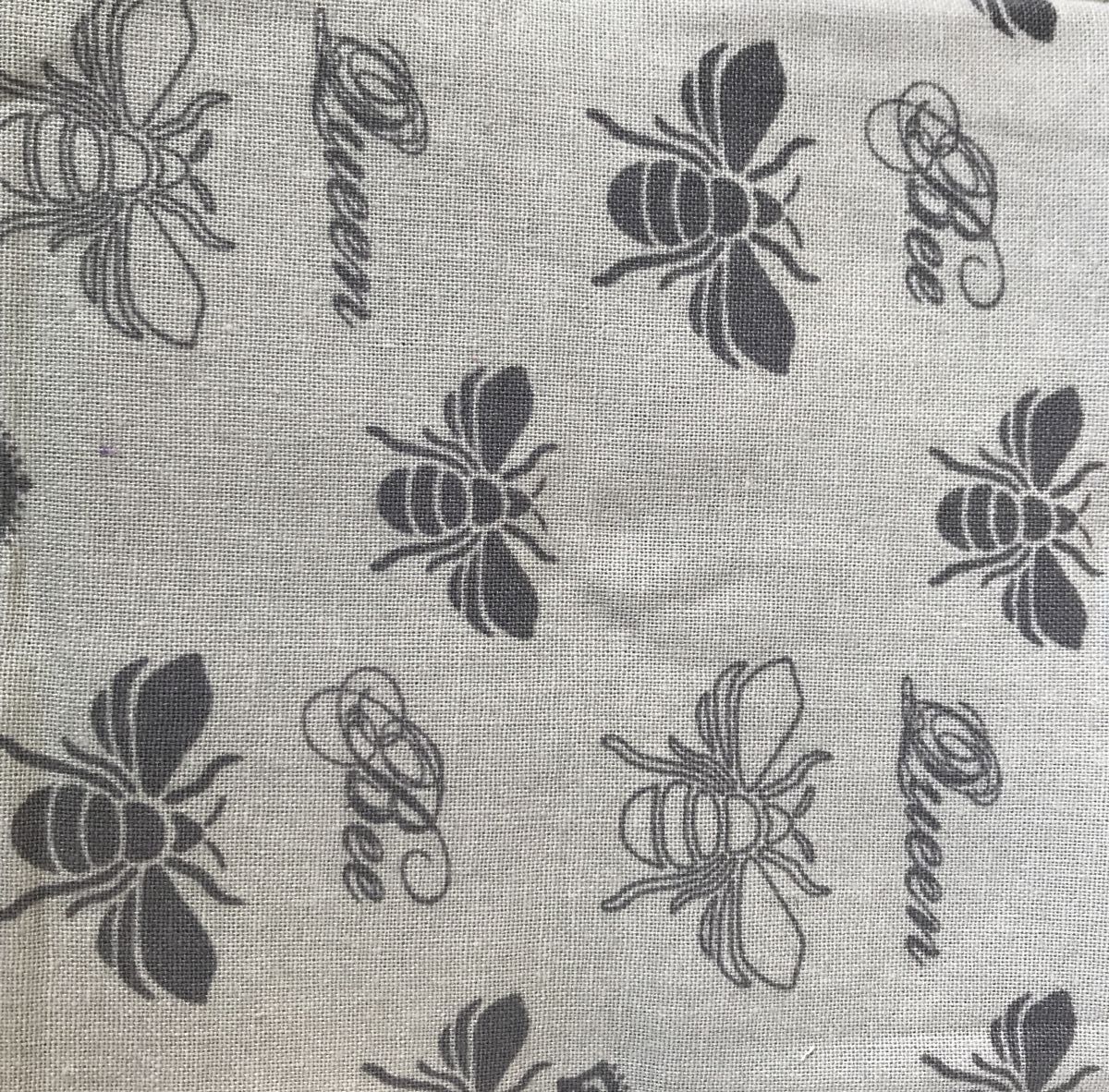 Craft Cotton Sewing Bee Queen, 100% CO ca. 1,12m (44 inch) breit, 10 m Ballen ***