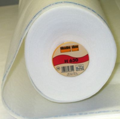 Volumenvlies H630 weiß 0,9x30m 100% Polyester, 86 g/m² Volumenvlies H630 weiß 0,9x30m 100% Polyester, 86 g/m²