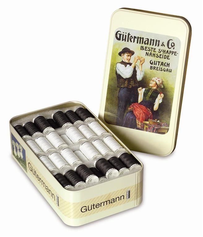 + 100 % Polyester; 40 Spulen weiß, 40 Spulen schwarz + 100 % Polyester; 40 Spulen weiß, 40 Spulen schwarz